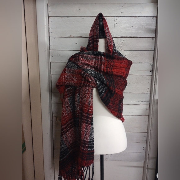 Steve Madden Reversible Blanket Scarf Fringe Red Plaid Tweed Look 30" x 80". - Picture 1 of 10